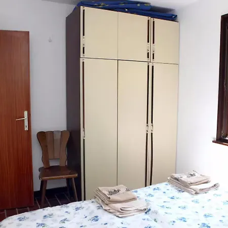 דירה Fiesa Sea View Free Parking Wifi & Ac פיראן